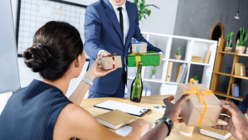 What is corporate gifting and why you should be giving them to your staff and clients